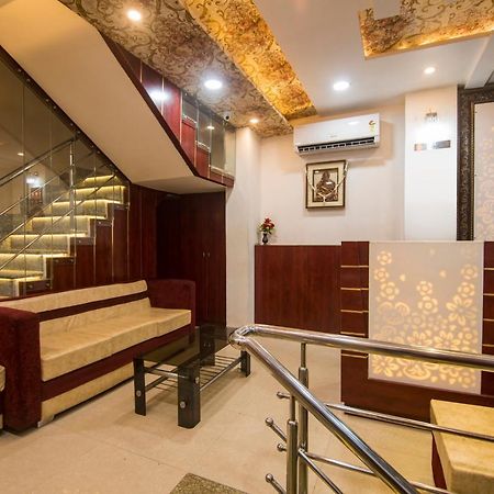 Hotel Bleue Mont Varanasi Exterior photo