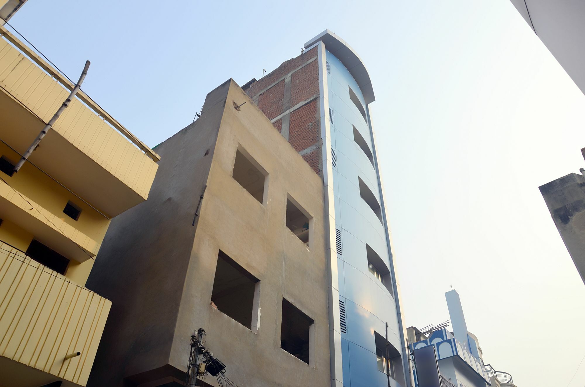 Hotel Bleue Mont Varanasi Exterior photo